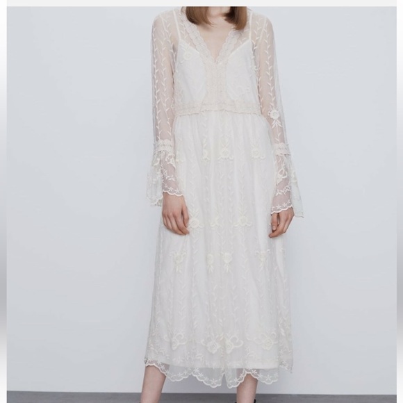 Zara Dresses & Skirts - Zara Cream Long Sleeve Gown with V-Neck